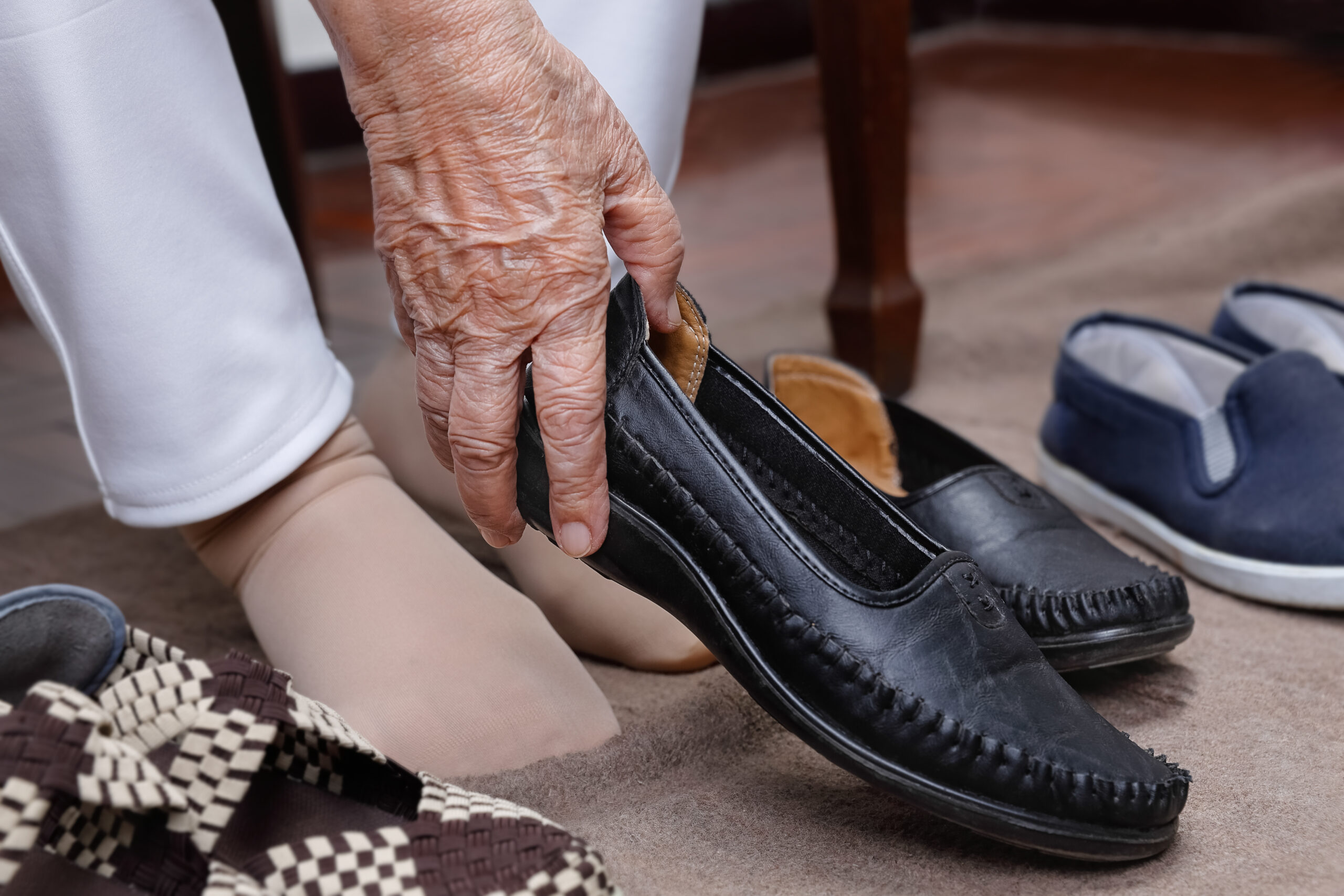 What to Consider for Best Shoes For Elderly With Balance Problems