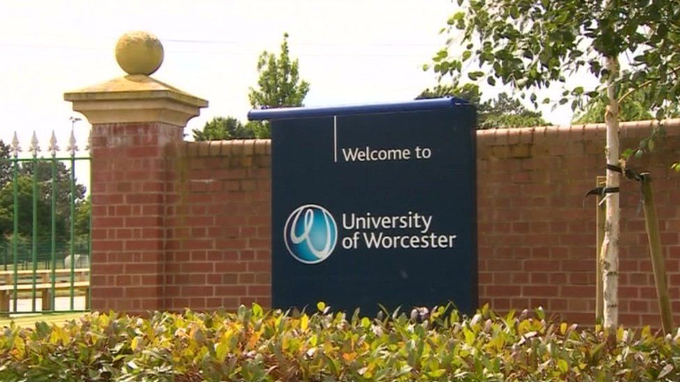 How to Get Into the University of Worcester?